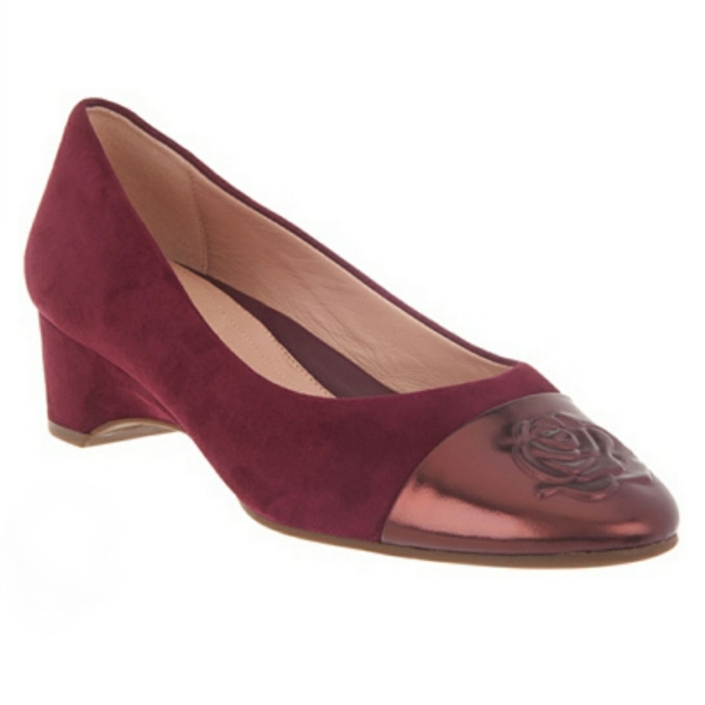 NWOB Taryn Rose | Suede Wedge Pumps - Babe